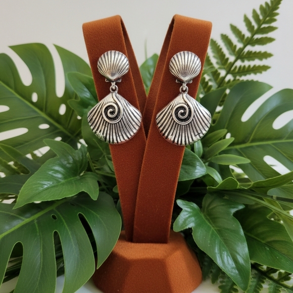 Jewelry - Earrings